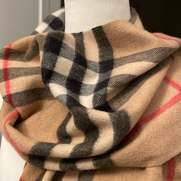 Auth Burberry 💯 Cashmere Nova Check Scarf Camel Black Red - Picture 2 of 10
